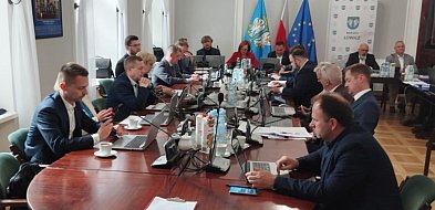 Łowicz. Petycję uznano za bezzasadną. Sprzeciwiła się temu większość rady-326499