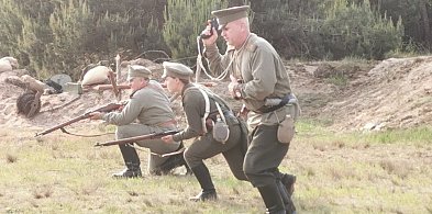 Bolimów. Rekonstrukcją uczcili pamięć wydarzeń Wielkiej Wojny (FOTO)-326570