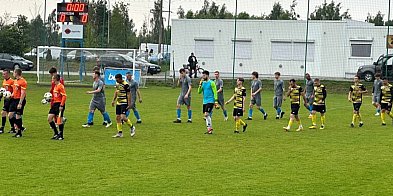 Zryw II nie oddaje prowadzenia-326715