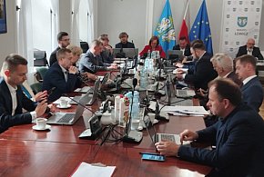 Petycja w sprawie ośrodka dla nielegalnych emigrantów-326794