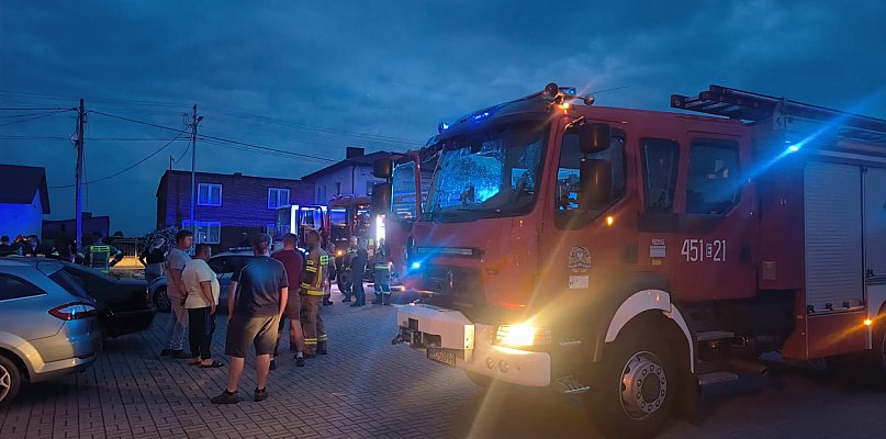 Nietypowa interwencja w Kiernozi. Mężczyzna żył w samochodzie?  - 326771