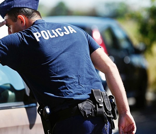 Chwila nieuwagi mogła zakończyć się tragedią. Policja zareagowała natychmiast-326826