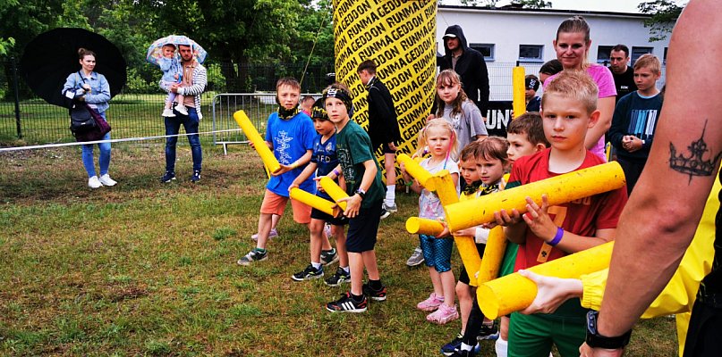 Sportowe emocje w deszczu, czyli Runmageddon na Dniu Dziecka Gminy Głowno - 326892