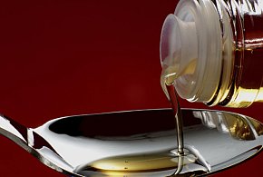 Popularny syrop na kaszel wycofany. Lepiej nie ryzykuj i sprawdź etykietę-327020