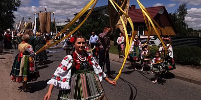 Tutaj procesja szła po tataraku - Złaków Kościelny-327338