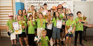 Sukces UKS Jedynka Łowicz na Mistrzostwach Województwa Łódzkiego w Szachach-327487