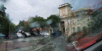 Łowicz i okolice. Prognozowany jest silny wiatr-327521