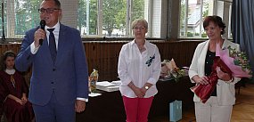 SP3 Łowicz. Na początek wakacji - nie tylko pożegnania