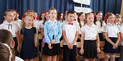 Uczniowie SP nr 3 w Głownie pożegnali rok szkolny -327607