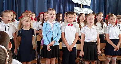 Uczniowie SP nr 3 w Głownie pożegnali rok szkolny -327607