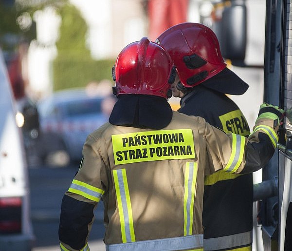 Smolice. 10-latek uderzył crossem w wóz strażacki -327638
