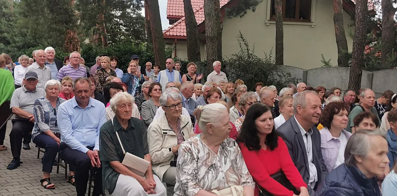 Biesiada na Korabce w Łowiczu przyciągnęła tłumy  - 327660