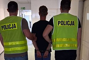 Mieszkaniec Łowicza zatrzymany z amfetaminą. 37-latek był poszukiwany -327685