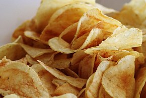 Chipsy Lay’s znikają z półek. W tej partii wykryto niebezpieczne substancje-327822