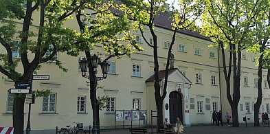 Sesja Rady Powiatu Łowickiego. Ogłoszono konkurs na dyrektora Muzeum w Łowiczu-327833