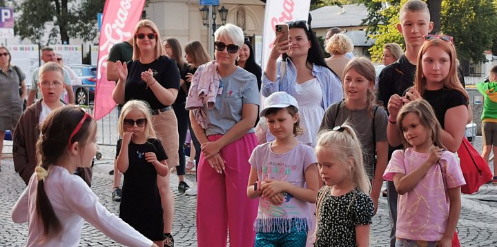 ESKA Summer City na Starym Rynku w Łowiczu-327890
