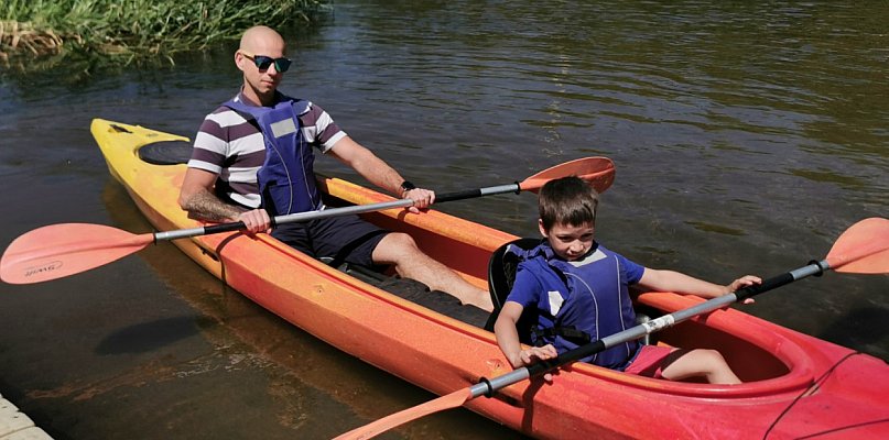 Bezpłatne kajaki nad Bzurą – sezon rozpoczęty, sprzęt dostępny w weekendy - 327903