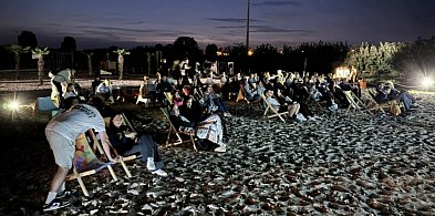 Letnia noc pełna emocji na łowickiej plaży-328021