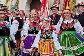 Dojrzewanie do korzeni, czyli Łowickie daleko na zachodzie Polski-328091