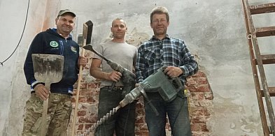 Remont garażu OSP Karsznice Duże nabiera tempa. Strażacy szykują się na 100-lecie -328156