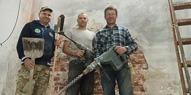 Remont garażu OSP Karsznice Duże nabiera tempa-328156