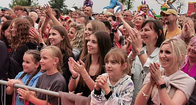 Tłumy w Jackowicach — Podłowickie Folk(l)ove pełne energii (FOTO)-328197