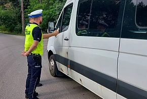 Łowickie. Policjanci sprawdzili trzeźwość 440 kierowców -328343