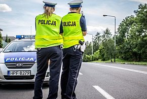 Łowiccy policjanci zareagowali bez wahania -328669