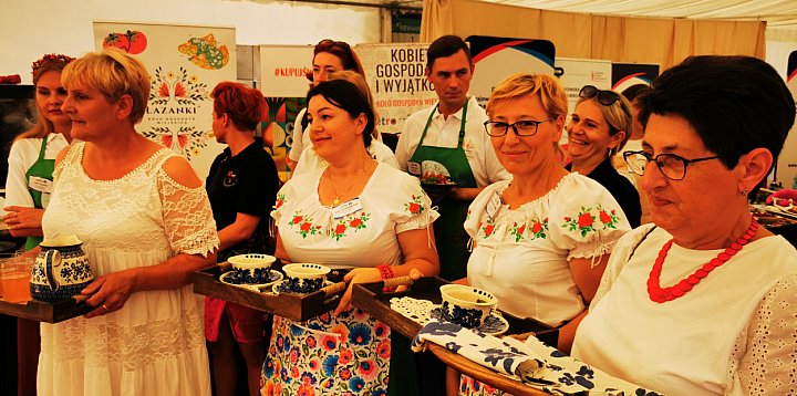Panie z KGW z całej Polski gotowały w Walewicach FOTO-329091