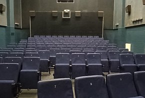 Kino Fenix będzie miało nowe fotele. Trwa demontaż dotychczasowych-329210