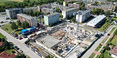 Łowicz. Na Bratkowicach rosną spółdzielcze bloki. Znamy ceny mieszkań i metraże-329211