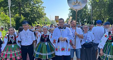 Łowicka Pielgrzymka właśnie dotarła na Jasną Górę. Mamy FILM! -329283