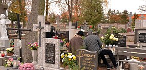 Savoir-vivre na 1 listopada. Jak się zachować?