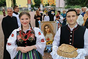 Dożynki w parafii pw. Świętego Ducha w Łowiczu-12353