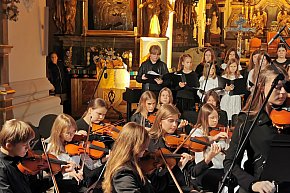Koncert Papieski w łowickiej katedrze-12514