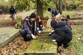Porządkowanie Cmentarza Prawosławnego w Łowiczu-12564