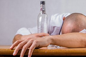 Chcą ograniczyć dostęp do alkoholu. Projekt jest już w Sejmie-330742