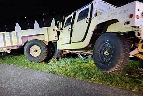 Wypadek amerykańskich aut wojskowych na A2. Zderzenie z busem-331953