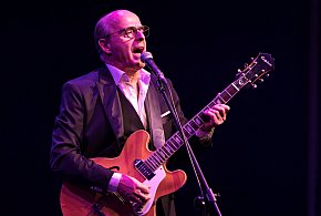 Patriotyczne śpiewanie w Muzeum w Łowiczu. Gościem Jan Pospieszalski-332279