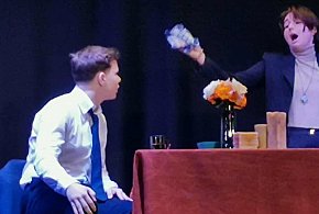 Łowicz. W szkole pijarskiej trwa święto teatru. Młodzież podejmuje ważny temat-333536