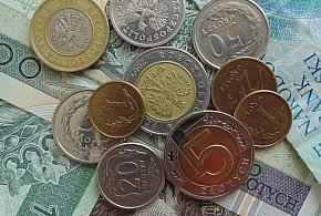 Nowe regulacje dla dorabiających. Od grudnia zmieniają się limity-333654