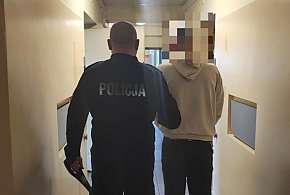 Wpadł z narkotykami, bo nerwowo się zachowywał-333849