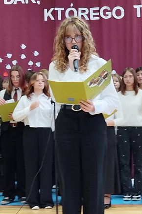 Łowicz. Uroczystości patriotyczne w I LO-12647