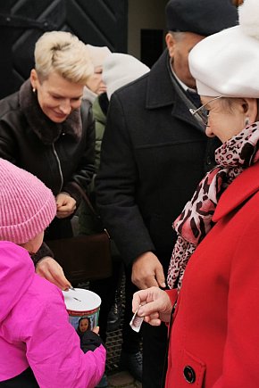 Zbiórka dla Zuzi Graszki w Łowiczu-12720
