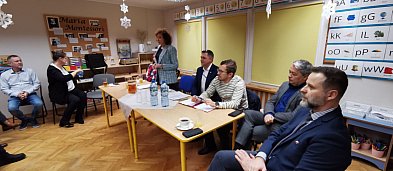 Łowicz. Zebranie mieszkańców osiedla-4811