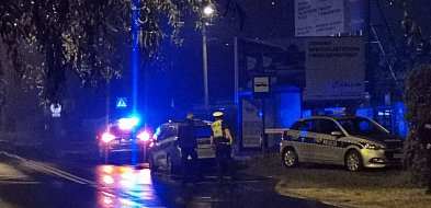 Kilka radiowozów policji i karetka. Co się stało na Armii Krajowej?-330398
