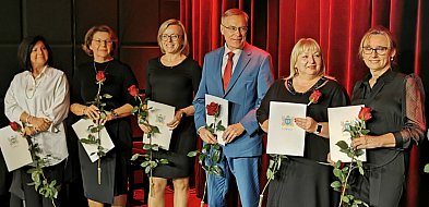 Dzień Edukacji Narodowej w Łowiczu. 39 osób uhonorowanych przez burmistrza-331674