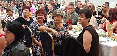 Panie bawią się na Babim Zlocie-331866