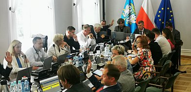 Łowicz. Jaki ma być realny wzrost podatków?-332273