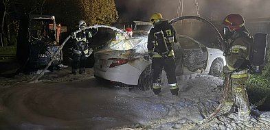 Po pożarze aut na os. Konopnickiej. Czy sprawą zajęła się policja?-332852